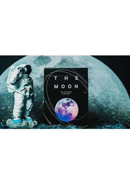 The Moon (Purple Edition) Premium Oyun Kağıdı Iskambil Kartları Destesi fiyatları
