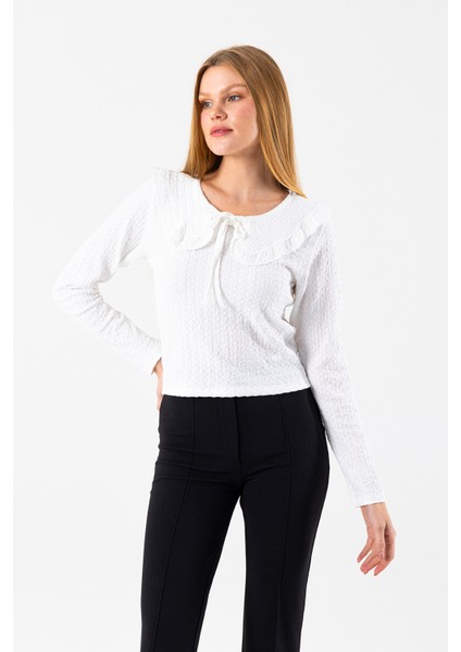 Kadın Yakalı Bağlama Detaylı Dokulu Bluz Beyaz - 26116 modelleri
