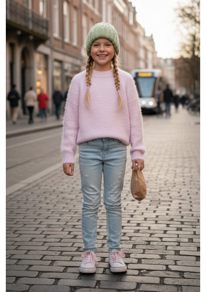 Sakallı Dik Yaka Kız Çocuk Kazak