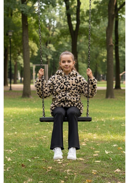 Leopar Desenli Kapüşonlu Kız Çocuk Pelüş Mont fiyatları