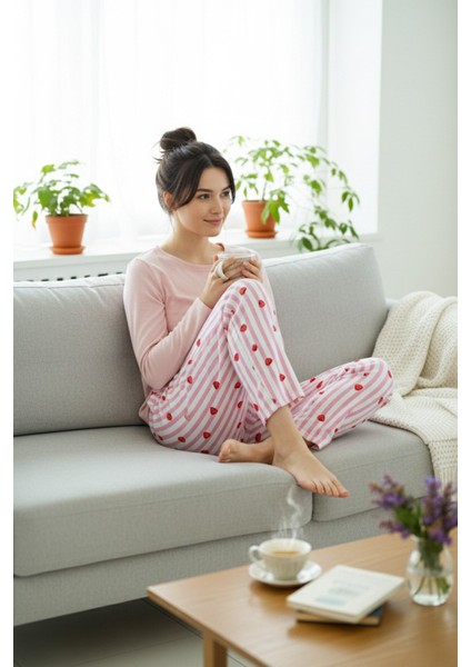 Çilek Baskılı Kadife Pijama Altı fiyatları