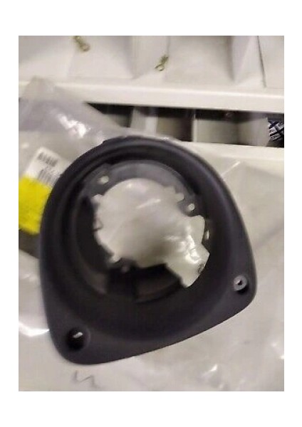 Clio Sis Yuvası Sol Hatchback 1998-2002 Oem No (7701205717L)