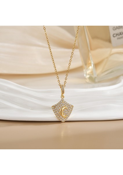 Yeni Kadın Yıldızlar ve Ay Köprücük Kemiği Zinciri Titanyum Çelik Renk Kaybetmez Çok Yönlü Kişilik Tasarım Duygusu Boyun Zinciri Hafif Lüks Stil (Yurt Dışından)