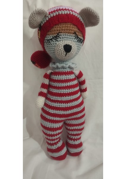 Sevimli Çizgili Pijamalı Uykucu Ayıcık Amigurumi Bebek - El Örgüsü Oyuncak