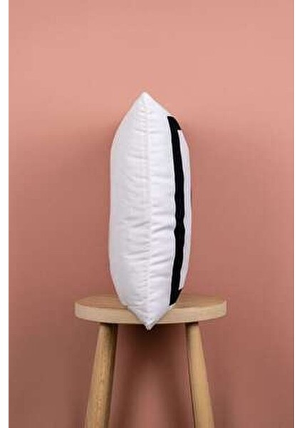 Siyah Beyaz Harf Dijital Baskılı Kırlent Kılıfı - Kalp modelleri