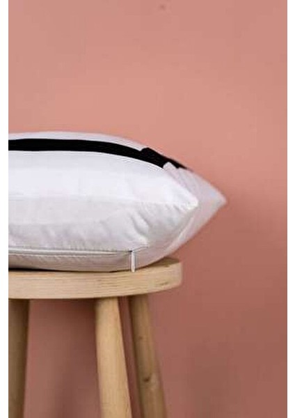 Siyah Beyaz Harf Dijital Baskılı Kırlent Kılıfı - Kalp fırsatları