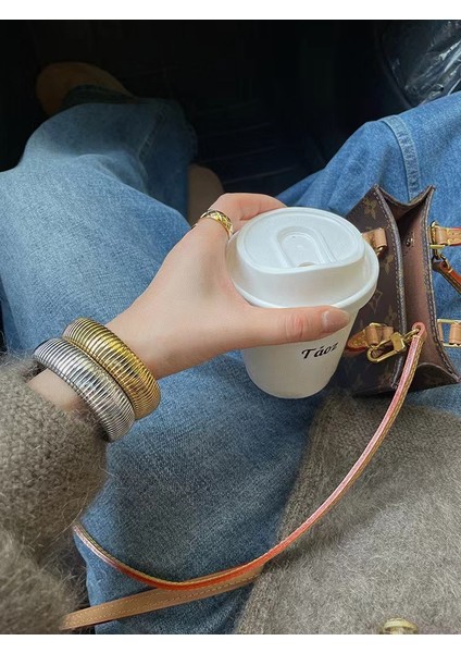 Hafif Lı Titanyum Çelik Geniş Model Elastik Yuvarlak Halka Bileklik (Yurt Dışından) fırsatları