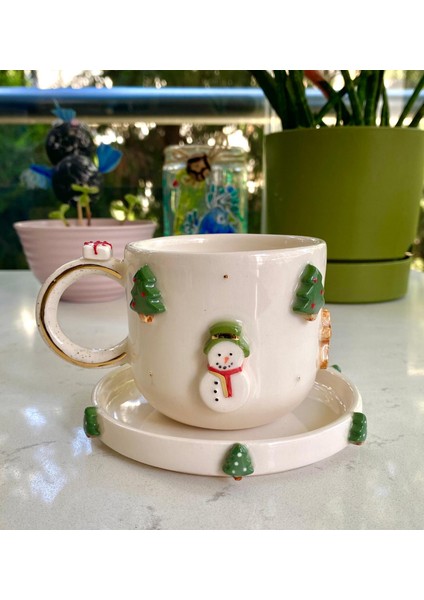 El Yapımı Seramik Gerçek 24K Altın Dekorlu Yılbaşı Temalı Kupa