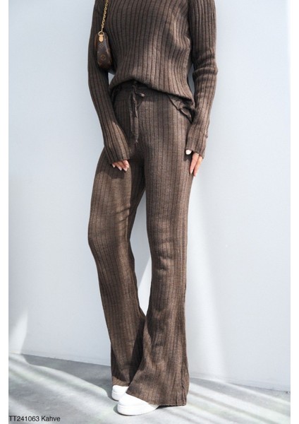 Kadın V Yaka Şeritli Regular Normal Boy Kazak fiyatları