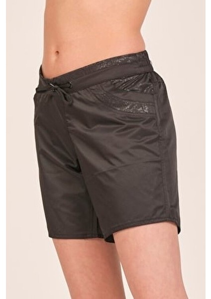 Kadın Deniz Şort Düz Desenli Nefes Alabilir Kumaş ile Yaz İçin Tasarlandı modelleri