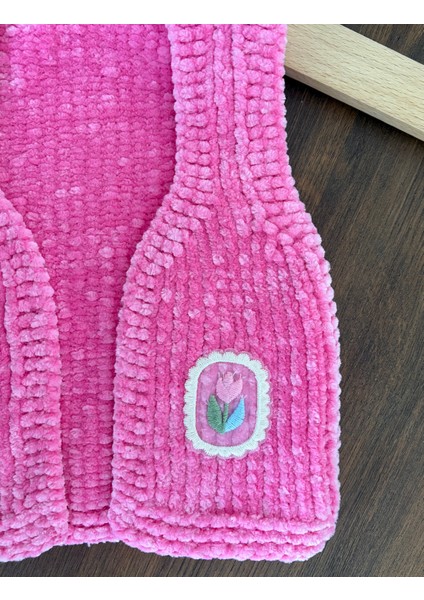 Lale Detaylı Kadife El Örgüsü Bebek Yelek fiyatları