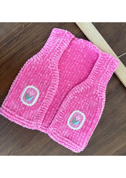 Lale Detaylı Kadife El Örgüsü Bebek Yelek modelleri