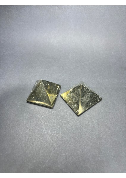 Pirit Doğaltaş Piramit fırsatları