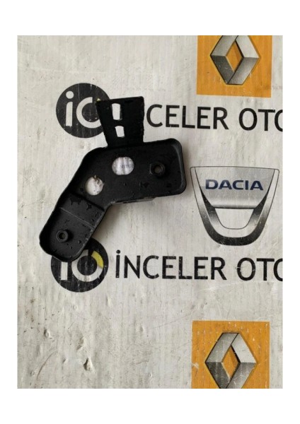 Fluence - Megane Ön Çamurluk Bağlantı Sportu Sağ 2009- Oem No (625B47883R)