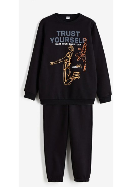 Lcw Kids Siyah Bisiklet Yaka Baskılı Erkek Çocuk Eşofman Takım modelleri