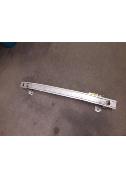 Clio Ön Tampon Demiri Sol Hatchback 2005- Oem No (8200834858)