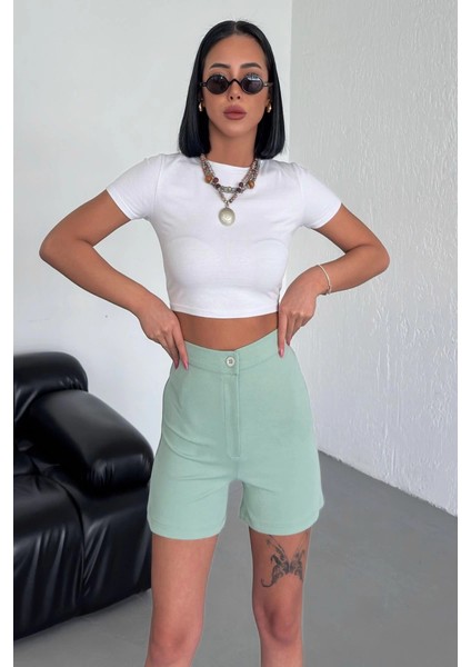 Tarz ve Rahatlığı Bir Arada Sunan Yüksek Bel Esnek Likralı Krep Şort Su Yeşili fiyatları