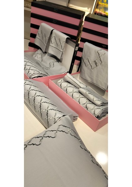 %100 Pamuk Saten Nakış Işlemeli Nevresim Takımı - Çift Kişilik // 6 Parça / Zarif Çeyiz Takımı,