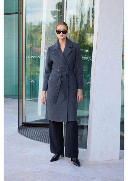 Önden Düğmeli Beli Kuşaklı Uzun Kaşe Kaban