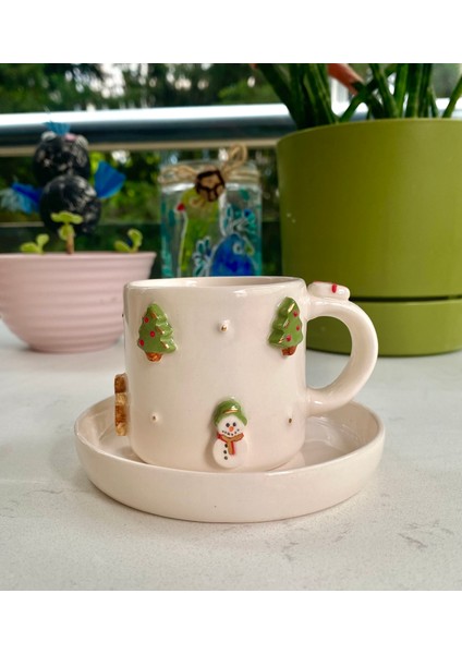 El Yapımı Seramik Gerçek 24K Altın Dekorlu Yılbaşı Temalı Türk Kahvesi Fincanı fırsatları