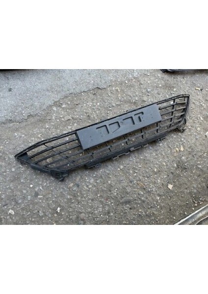 Megane Ön Tampon Panjuru 2020- Oem No (622548476R)