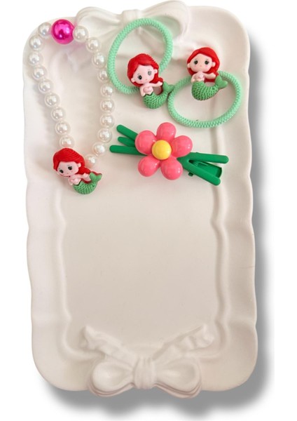 Kare Kutu Içerisinde Mine Kaplamalı Disney Prenses Figürlü Inci Bileklik ve Karışık Figürlü Renk Kız Çocuk Toka Seti indirimleri