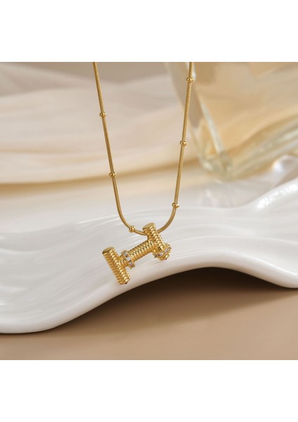 Yeni Avrupa ve Amerika Birleşik Devletleri Moda Lüks Niş Mücevher Deniz Dünyası Kolye Bakır Kaplama 18K Kolye Titanyum Çelik Köprücük Kemiği Zinciri (Yurt Dışından)