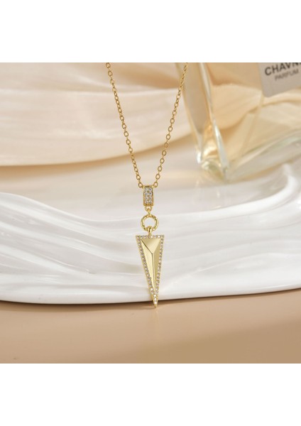 Yeni Kadın Yıldızlar ve Ay Köprücük Kemiği Zinciri Titanyum Çelik Renk Kaybetmez Çok Yönlü Kişilik Tasarım Duygusu Boyun Zinciri Hafif Lüks Stil (Yurt Dışından)