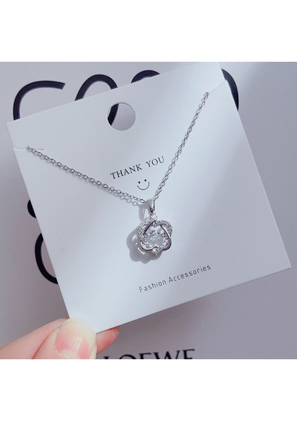 Yeni Basit Titanyum Çelik Kolye Kadın 18K Gül Altın Dört Yapraklı Yonca Kolye Ins Gelgit Net Kırmızı Patlama Modelleri Köprücük Kemiği Zinciri (Yurt Dışından)