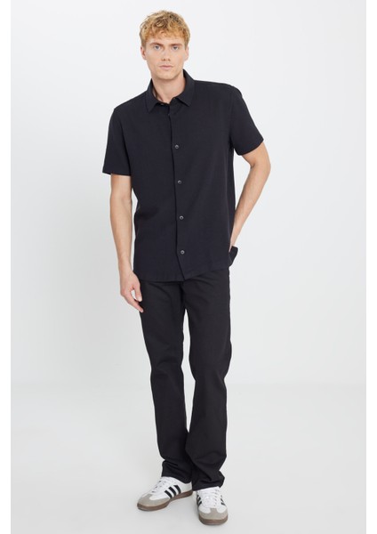 %100 Pamuk Relaxed Fit Geniş Kesim Kısa Kollu Siyah Gömlek modelleri