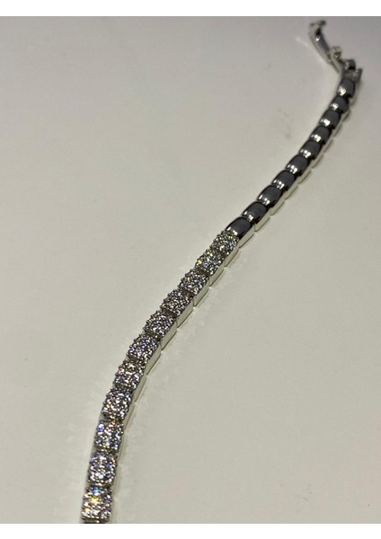 Parlak Taş Detaylı özel seri Şık Kadın Gümüş Bileklik fırsatları