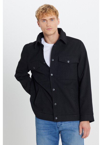 Regular Fit Normal Kesim Gömlek Yaka Cepli Mevsimlik Mont