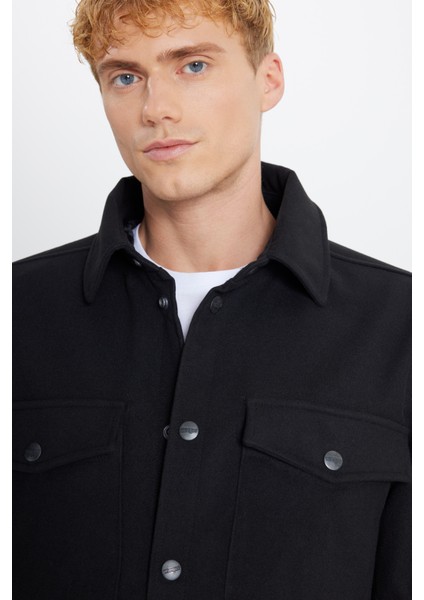 Regular Fit Normal Kesim Gömlek Yaka Cepli Mevsimlik Mont fırsatları