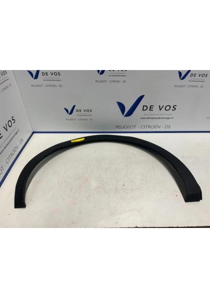 Peugeot 3008 2017- Arka Çamurluk Dodik Plastiği Sağ Oem No (98116339XT)