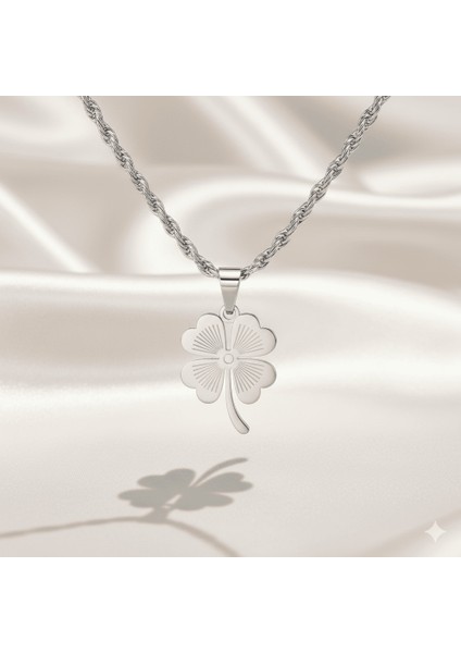 Kadın Çelik Kolye - Burma Model Zincirli - Yonca Yaprağı Tasarım - Gümüş Renk fırsatları