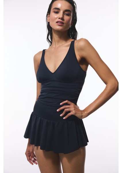 Siyah Etekli Çıkarılabilir Kaplı Mayo