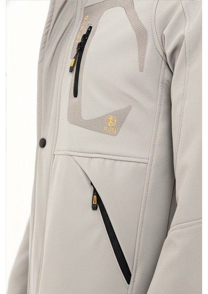 Kürklü Su ve Rüzgar Geçirmez Beyaz Softshell Kışlık Erkek Mont indirimleri