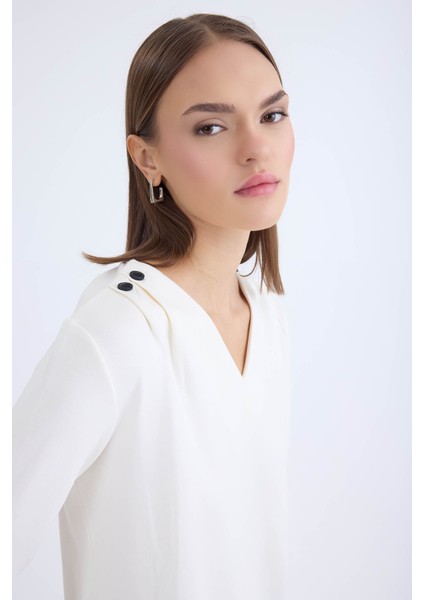 V Yaka Omuzu Düğmeli Uzun Kol Bluz modelleri