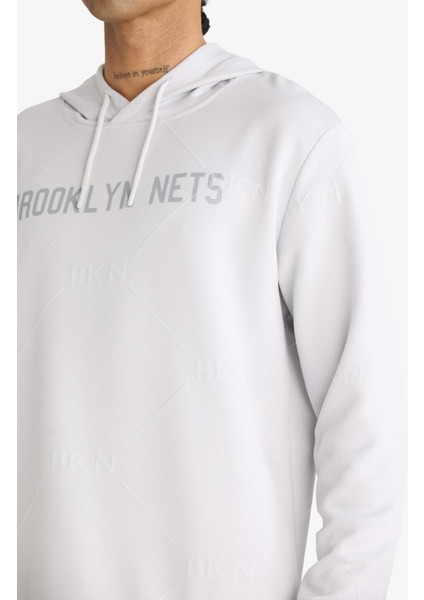 NBA Brooklyn Nets Standart Fit Kapüşonlu Jakarlı Sweatshirt C8916AX25AU fırsatları