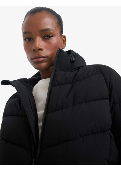 Su İtici Regular Fit Kapüşonlu Fermuarlı Cepli Mont C8141AX25WN indirimleri