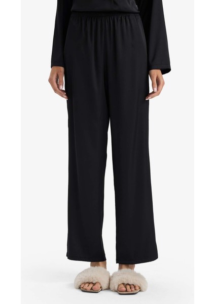 Pijama Takımı Regular Fit Saten Uzun Kollu Üst Uzun Alt-Fall In LOVE G1548AX25WN indirimleri