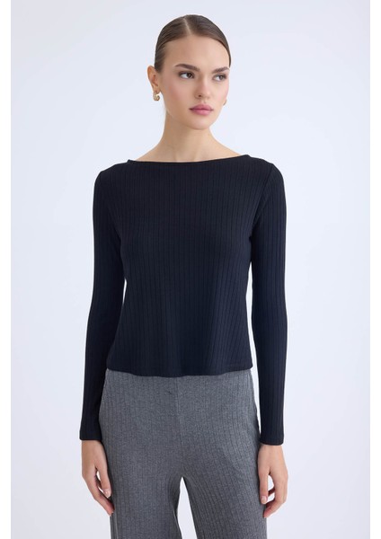 Kayık Yaka Uzun Kol Bluz