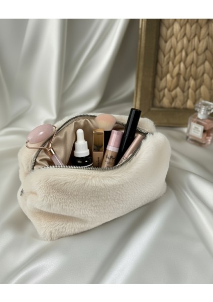 Krem Yumuşak Peluş Makyaj Çantası – Kadınlar İçin Büyük Boy XL Seyahat Kozmetik Düzenleyici, Çok Amaçlı Kaliteli Astar modelleri