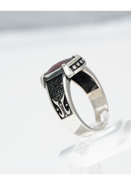 Desenli Kırmızı Garnet Taşlı 925 Ayar Gümüş Erkek Yüzük – Zarafet ve Gücün Buluşması fırsatları