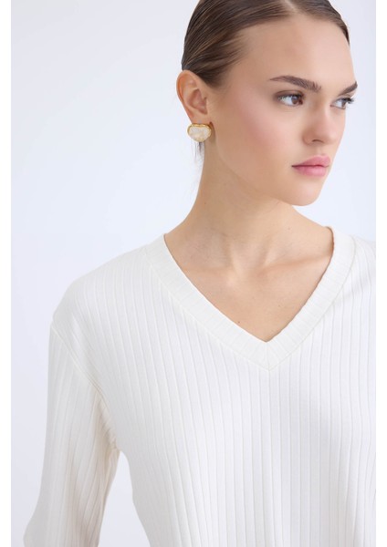 V Yaka Kısa Kol Bluz fırsatları