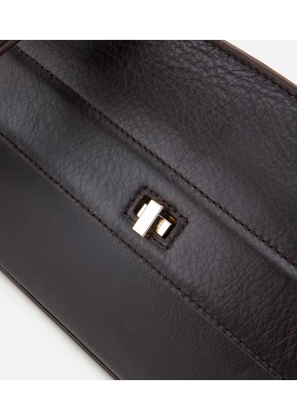 03CAH316340A480 KADIN Deri Kahverengi Kilit Detaylı Omuz Çantası