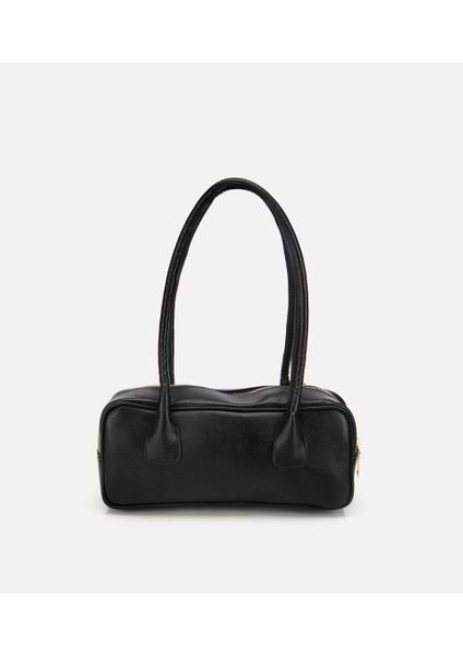 03CAH316890A100 KADIN Siyah Charm Detaylı Omuz Çantası indirimleri