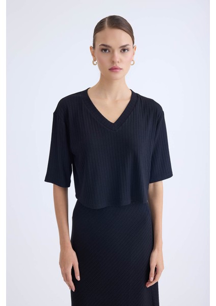 V Yaka Kısa Kol Bluz