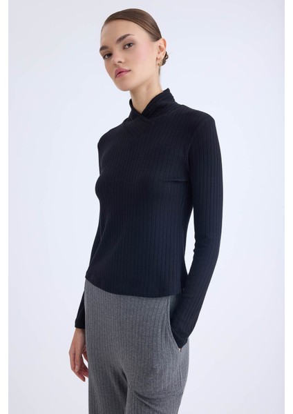 Fitilli Kumaş Önü Detaylı Uzun Kol Bluz fiyatları