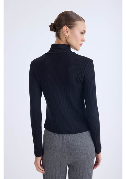 Fitilli Kumaş Önü Detaylı Uzun Kol Bluz indirimleri